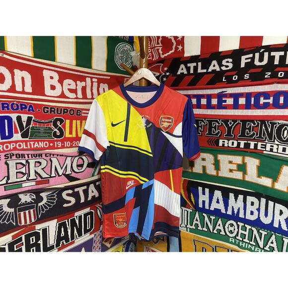 Arsenal | Men’s Medium F.A Cup Final Special Edition Jersey - Picture 9 of 10